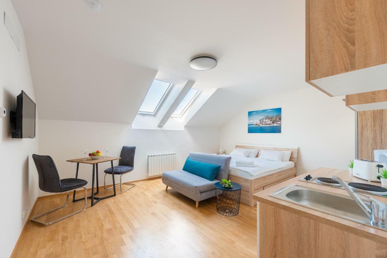 Ferdinand Apartment Prague Ngoại thất bức ảnh